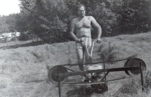 /ram/Jan Kopřiva - obraceč sena - r. 1987 /ram/Jan Kopřiva - obraceč sena - r. 1987