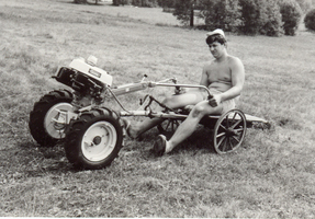 /ram/Jan Kopřiva - žeby předchůdce nosiče AV-3? - r. 1976 /ram/Jan Kopřiva - žeby předchůdce nosiče AV-3? - r. 1976